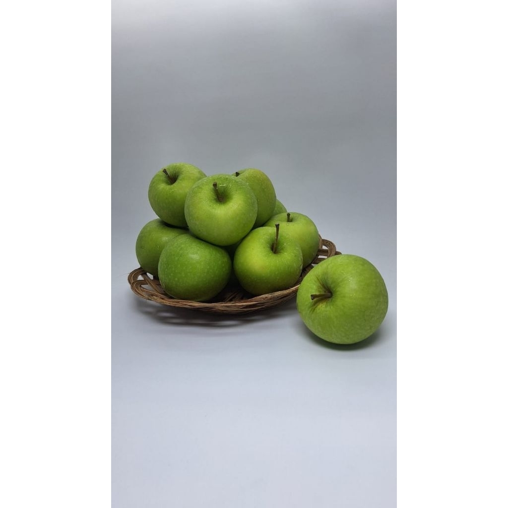 

apel hijau besar malang fresh termurah 500 gram 1 kg