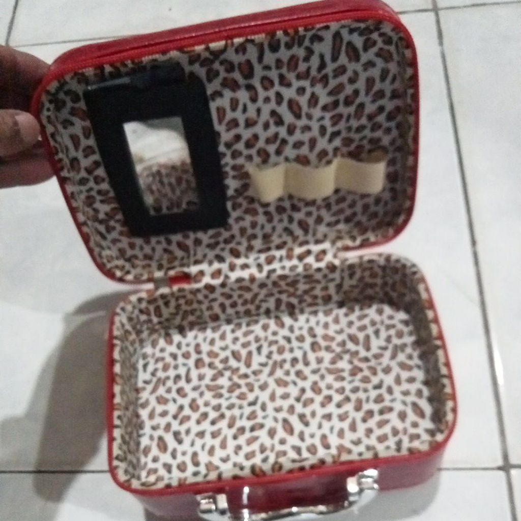 koper kosmetik beauty case