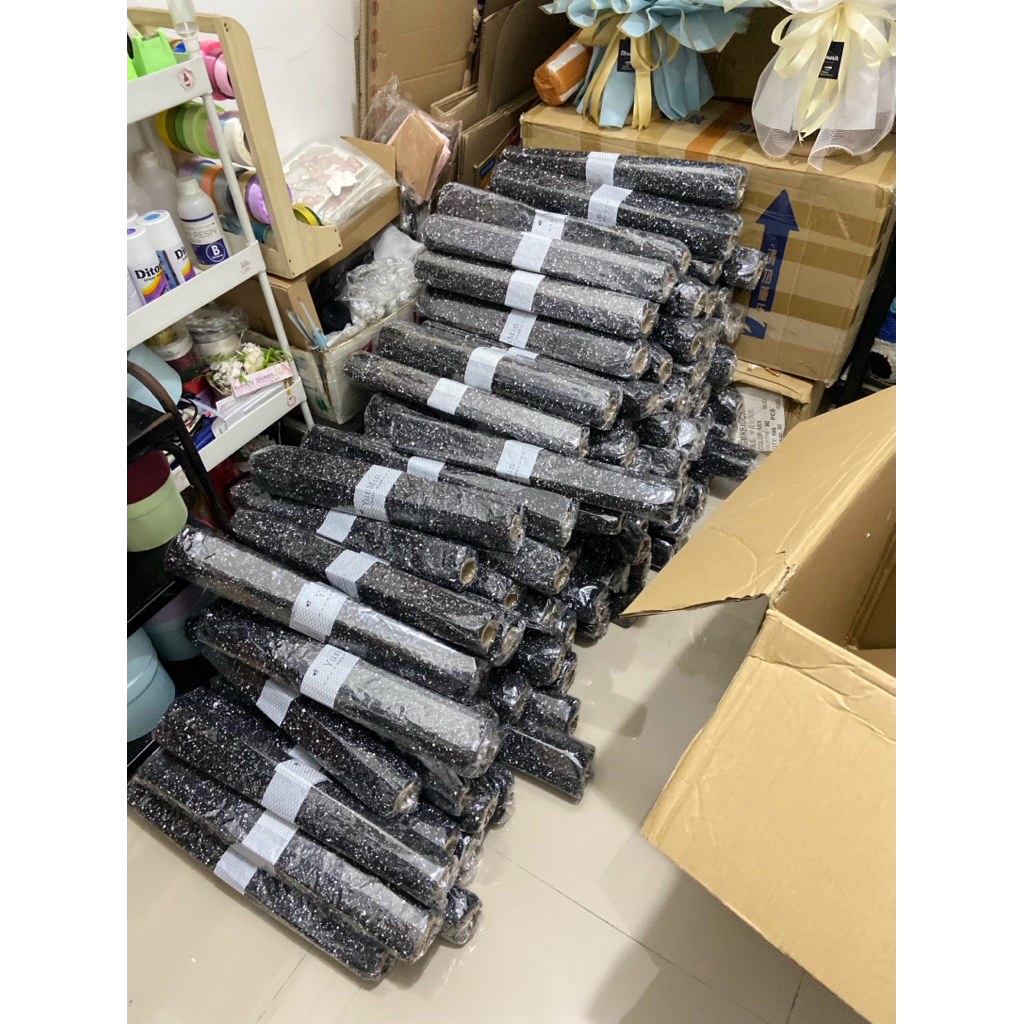 

RB Flower Wrapping Snow Tile Roll Kail Tile Salju Per Roll Kain Pembungkus Buket Bunga