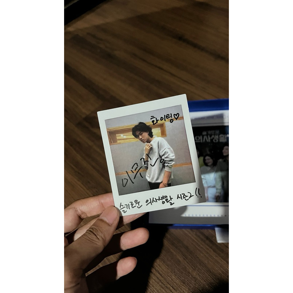 Polaroid Lee Mujin