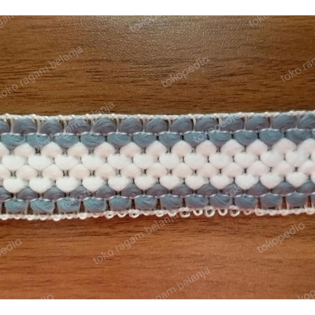[iiirr]renda rajut tebal, lebar 2,5cm, warna abu dan coklat, harga untuk 5 meter