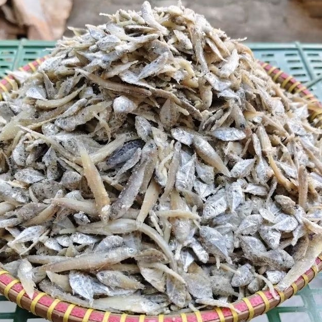 

ikan pethek kecil peyek