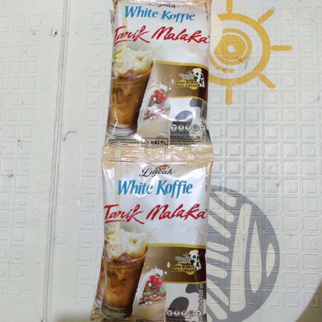 

LUWAK WHITE COFFEE TARIK MALAKA RENCENG 25g