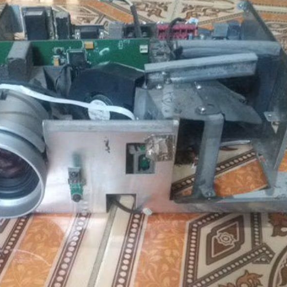 Lensa beserta DMD board proyektor toshiba