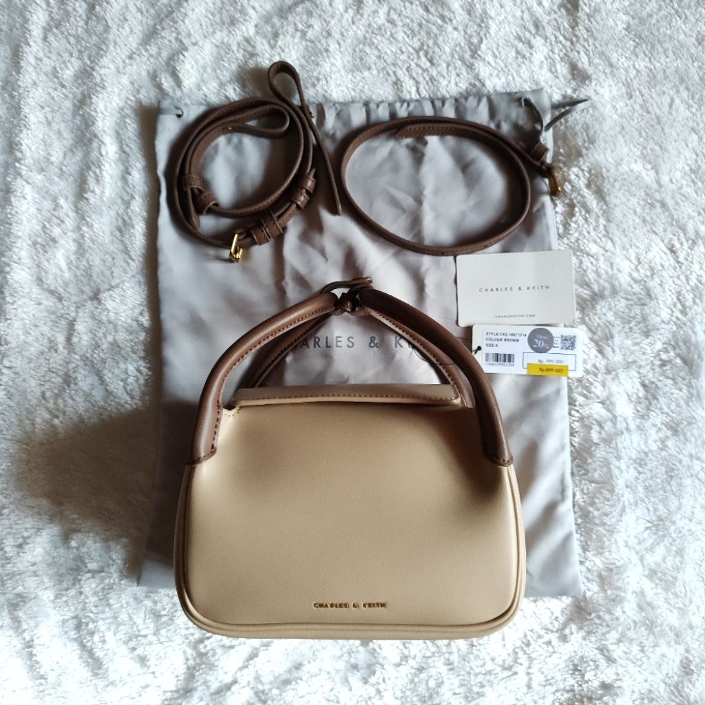 Tas Charles & Keith Evelynn Padded Double Handle Slouchy Bag Preloved / Tas Charles & Keith Preloved