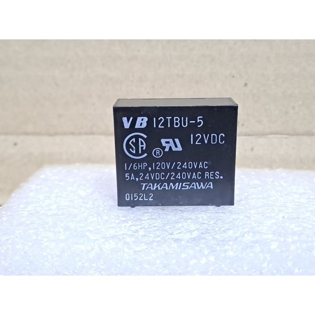 Relay 12 Volt DC /8 Pin / 5A ~ 240 Vac Original TAKAMISAWA Japan .