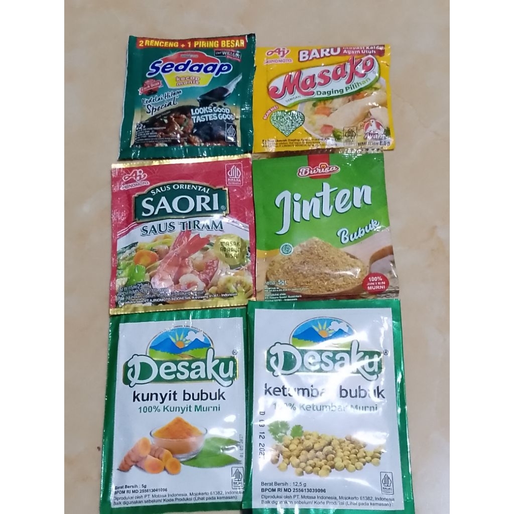 

Kecap Sedaap+Kunyit Bubuk+Masako+Saori Saus Tiram+Ketumbar Bubuk+Jinten bubuk 5 gram Paket 5A (TRB113)