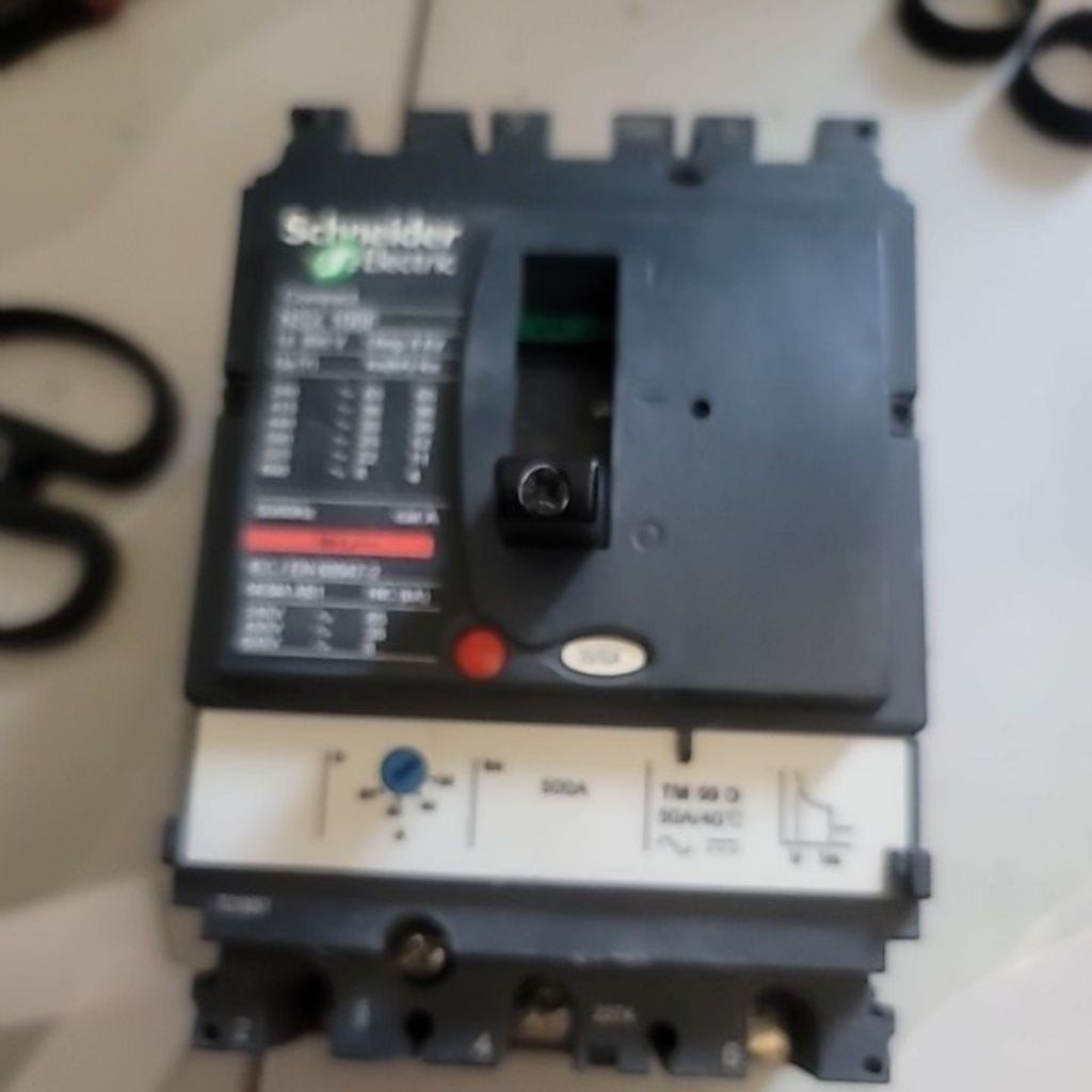 MCCB schneider  NSX 100F