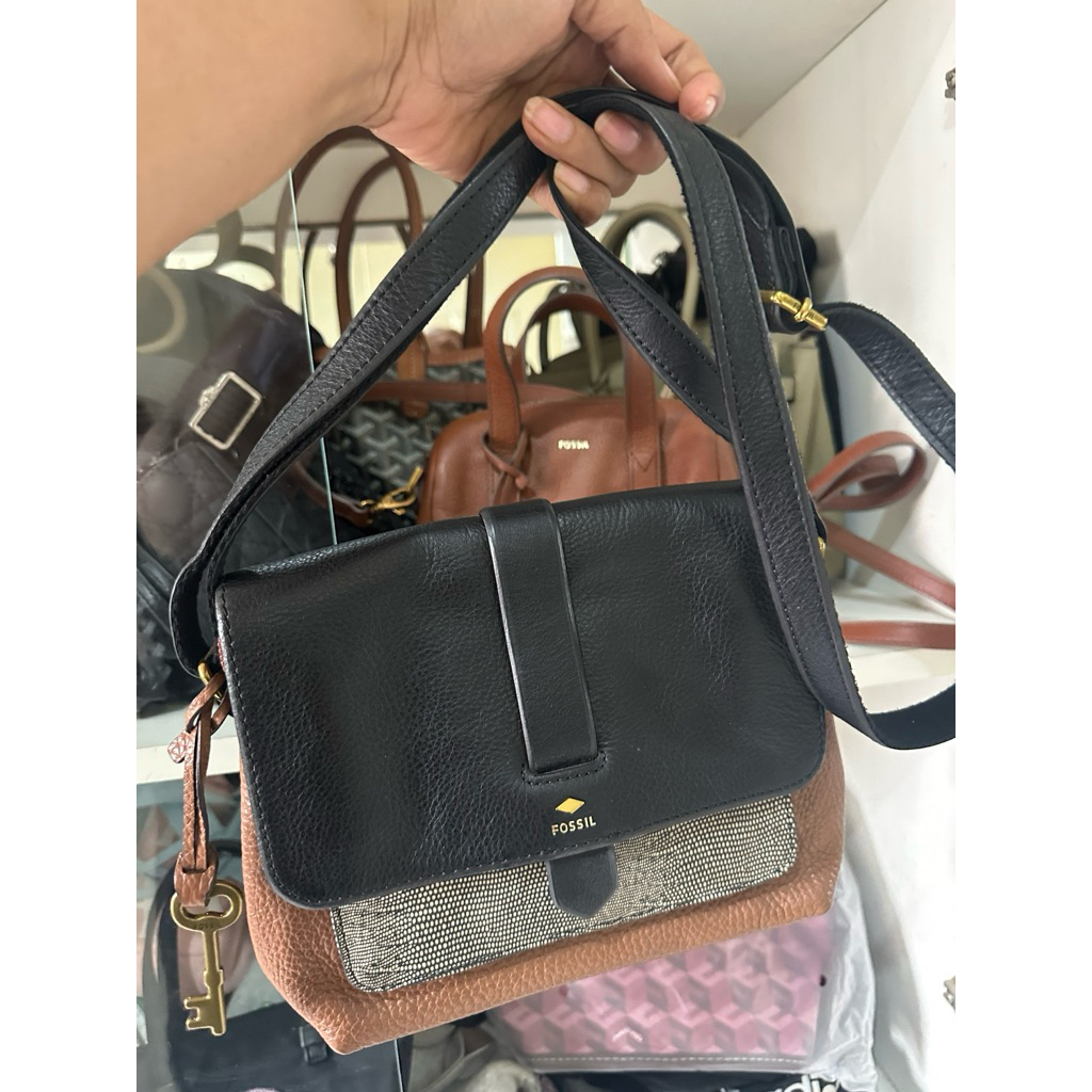 fossil sling bag original preloved