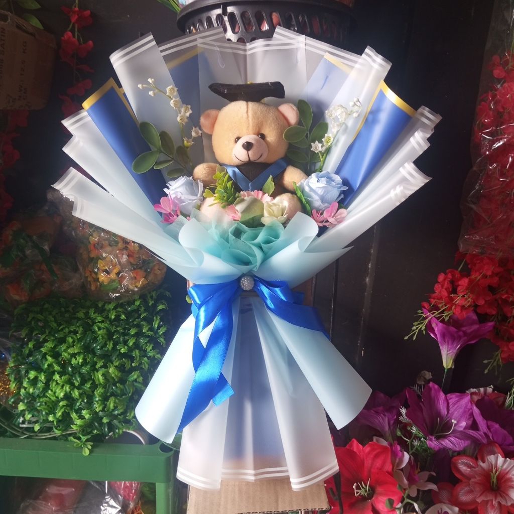 Buket Wisuda Boneka Ukuran Sedang