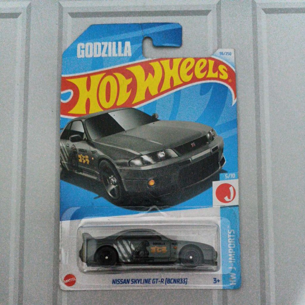 Hotwheels Nissan Skyline Godzilla GTR 33