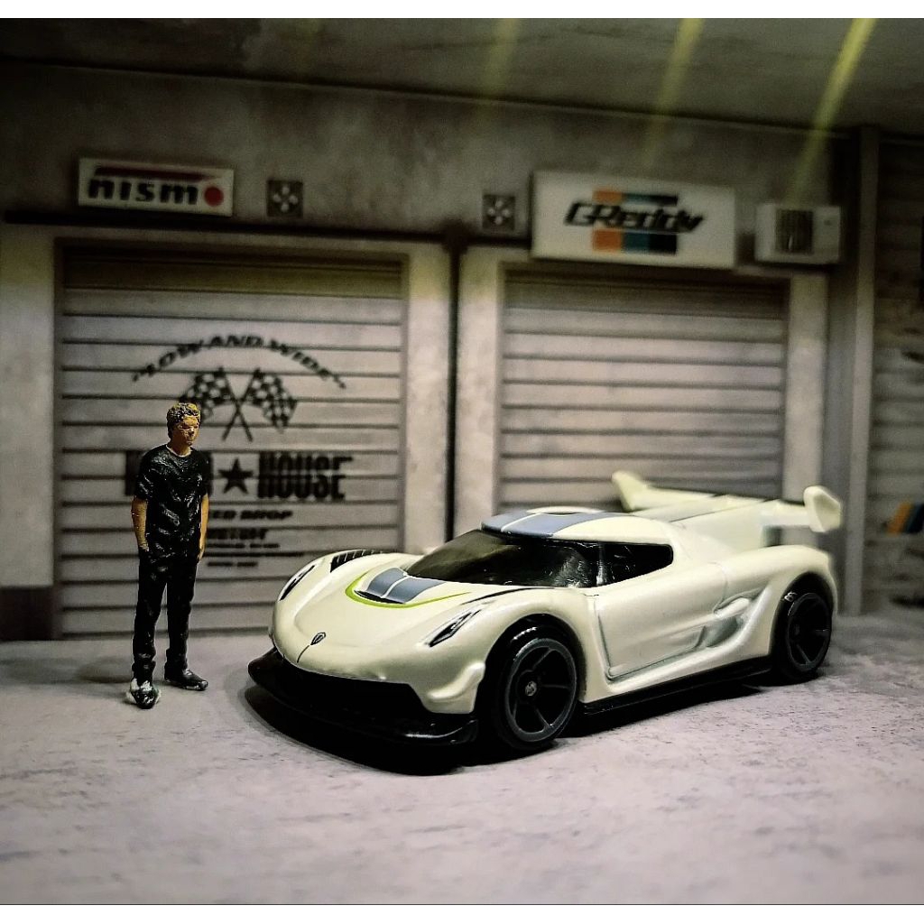 Hotwheels Koenigsegg Jesko Putih - Loose