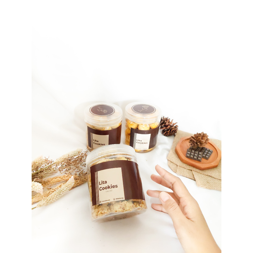 

Bundling 3 toples Lita Cookies (Nastar, Monde Susu, Lidah Kucing)