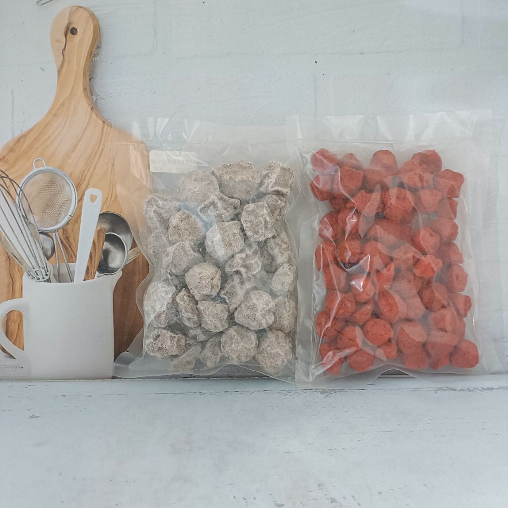 

BUAH PLUM MERAH/PUTIH ( 200GR )