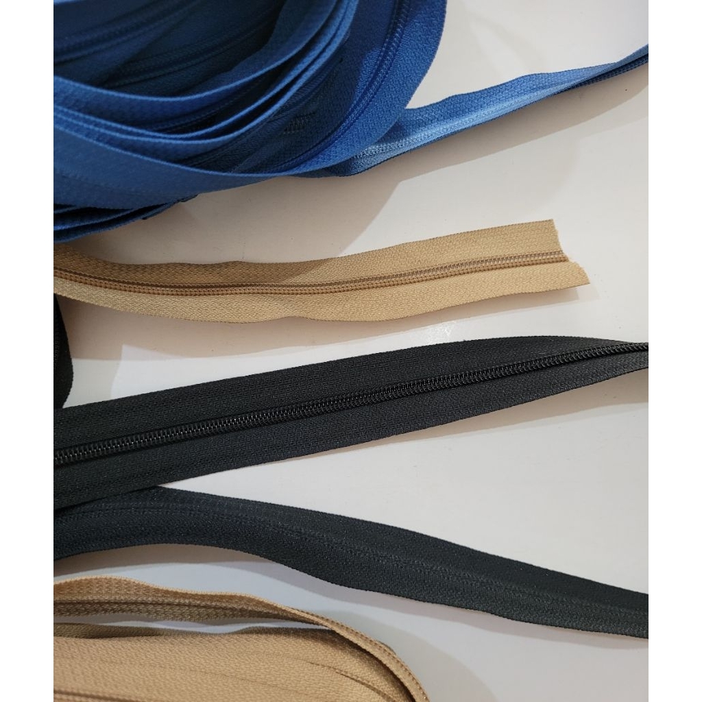 Resleting Rit YKK Meteran Coil No 5 . Original Ykk . meter .warna