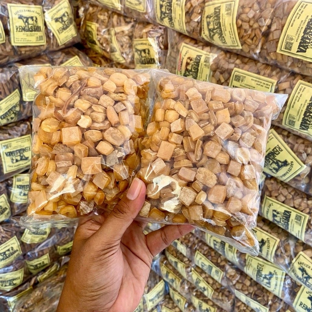 

Krecek Rambak Kulit Sapi Kotak Mentah Kerupuk Rambak Kotak 1kg