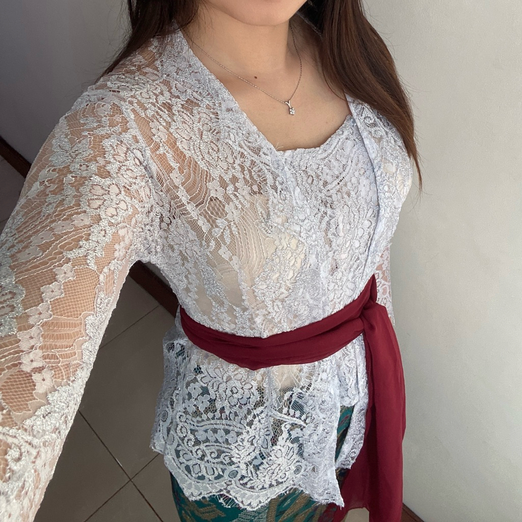 Kebaya Jadi Metalic Putih