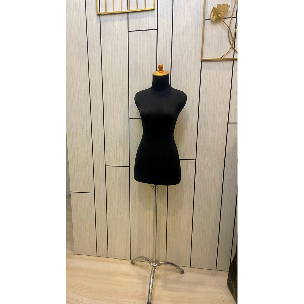 Patung manekin wanita dress lapis busa + tiang kaki besi
