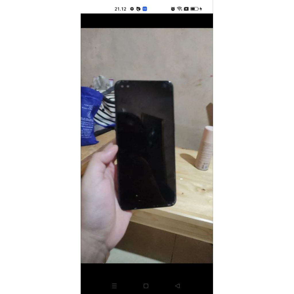 Reno 4 pro ram 8/128 minus lcd