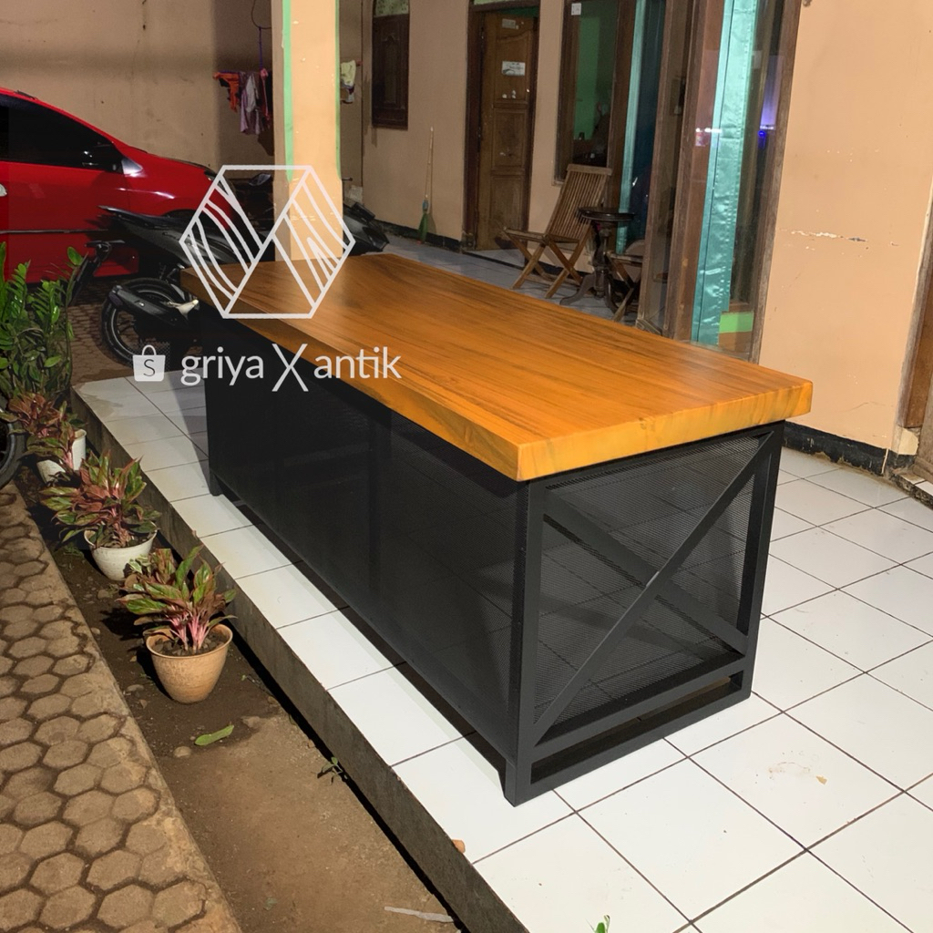 furnitur meja kerja industrial minimalis modern top trembesi meja direktur meja kantor besi vintage 