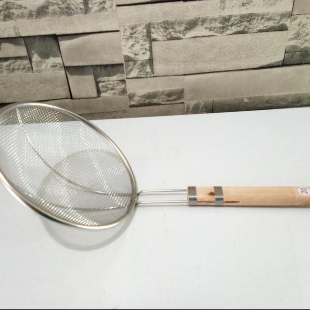 saringan minyak halus / serokan minyak halus stainless gagang kayu 44cm