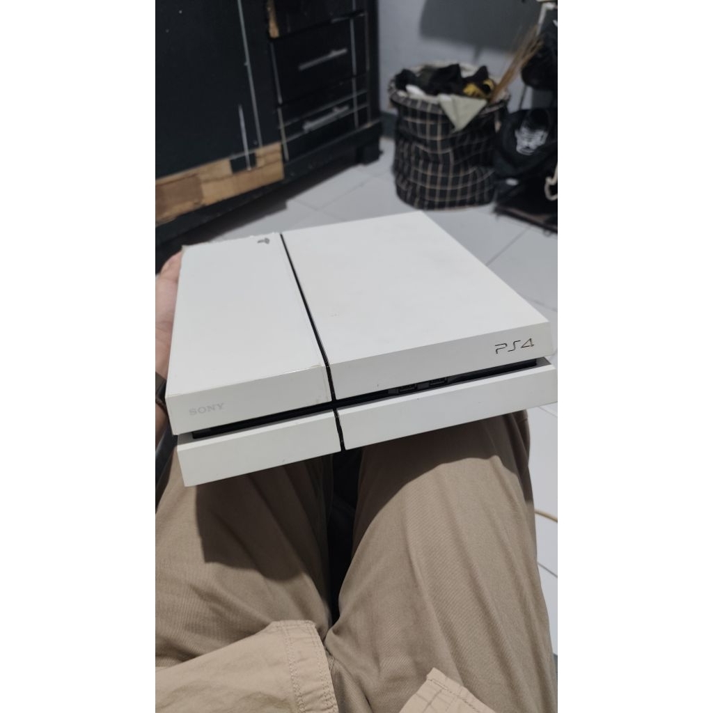 PS4 fat rusak