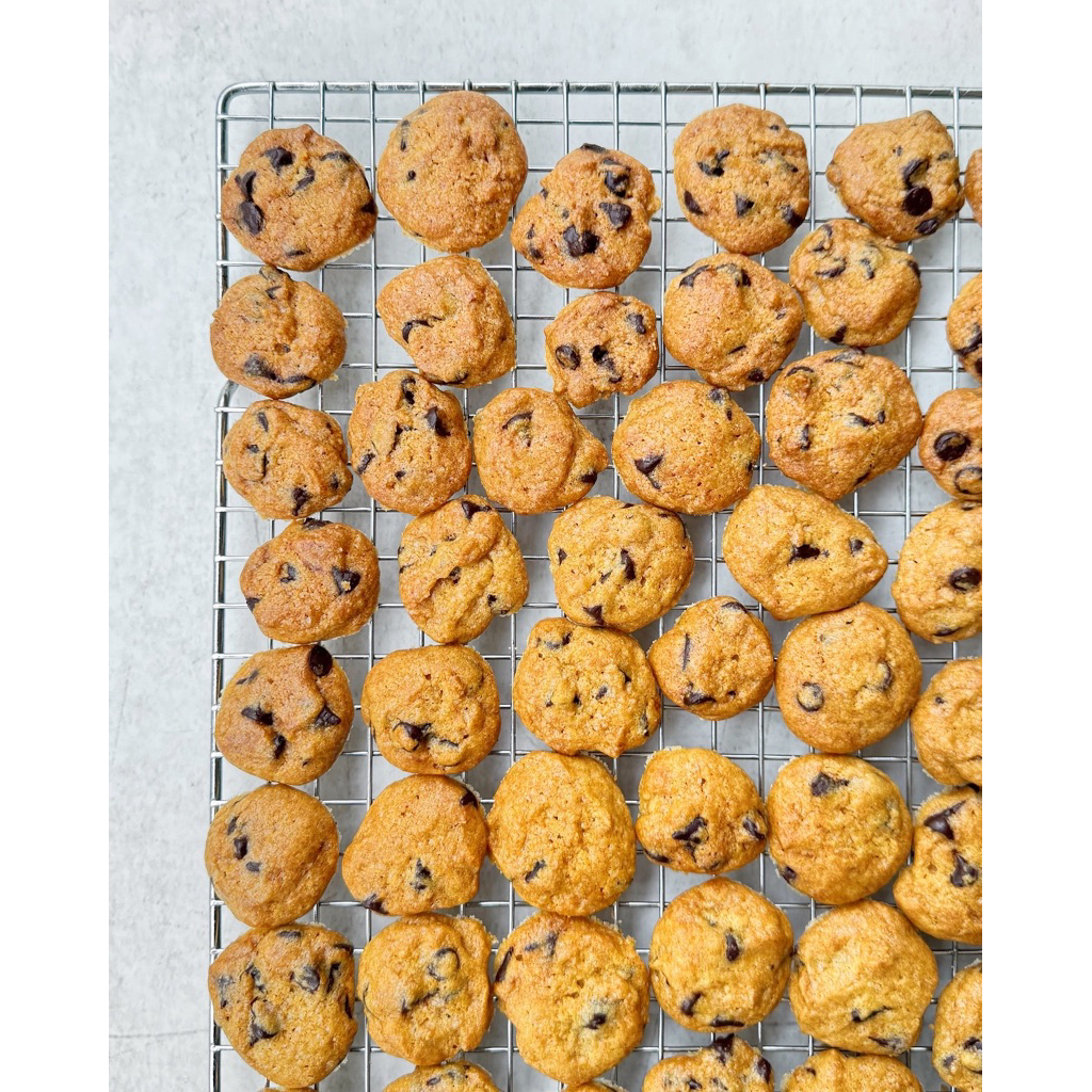 

Sely Patisserie - Chocolate Chip Cookies