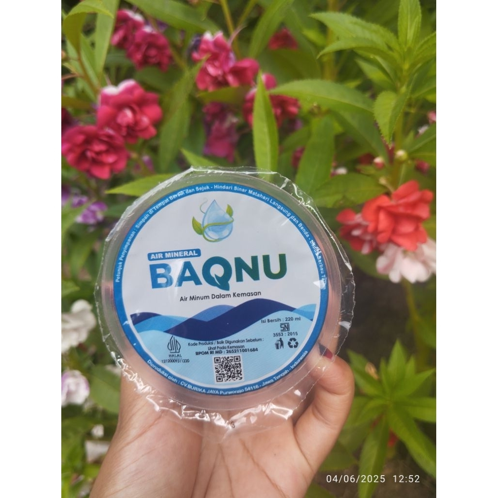 

Air Minum BAQNU ukuran gelas 220ml