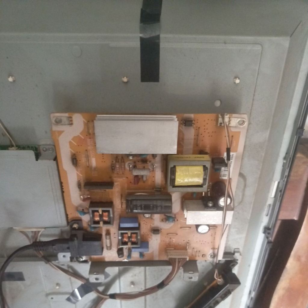 PSU regulator power supply TV LED Panasonic TH-L32SV6K