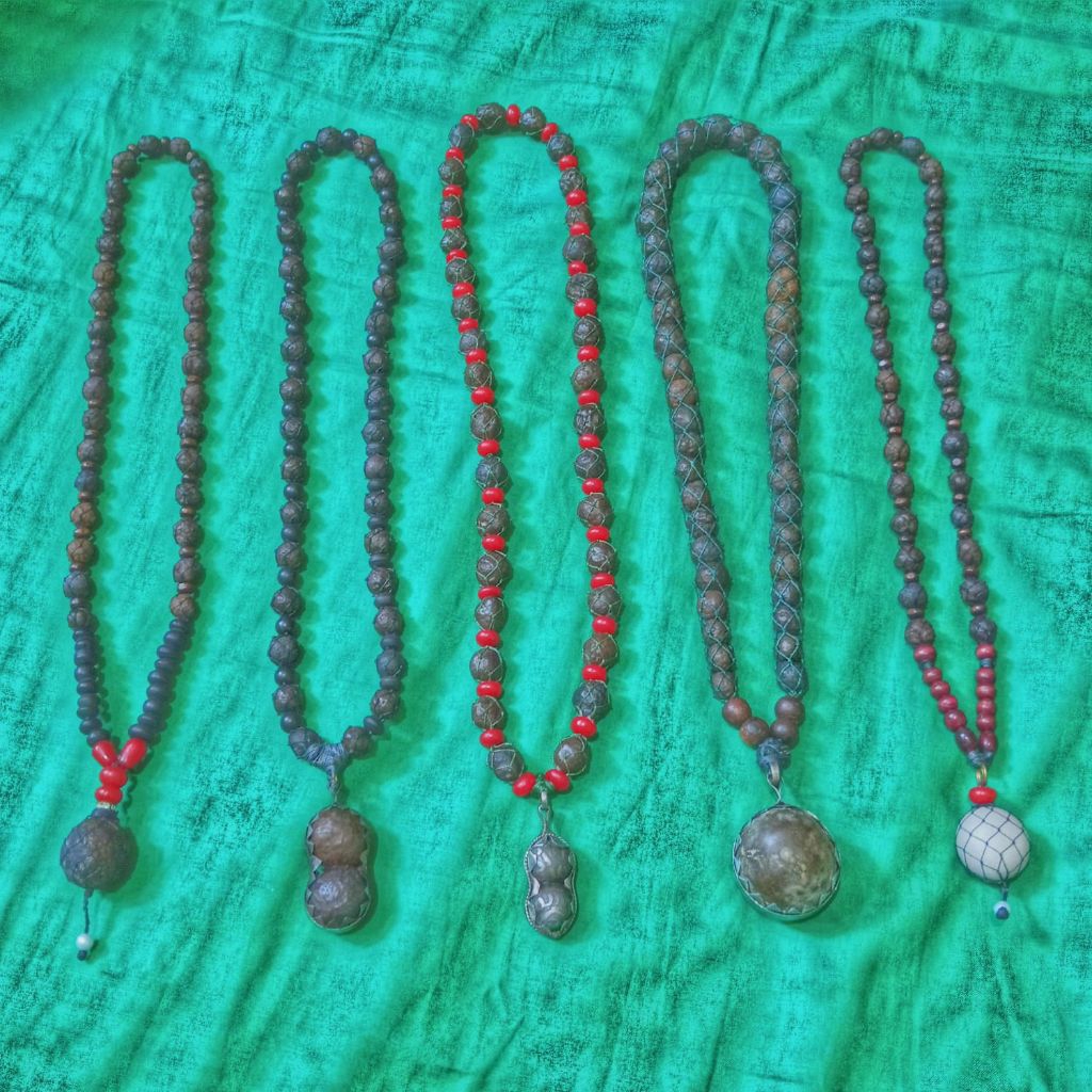 monta besi tasbih 33 liontin batu tidar