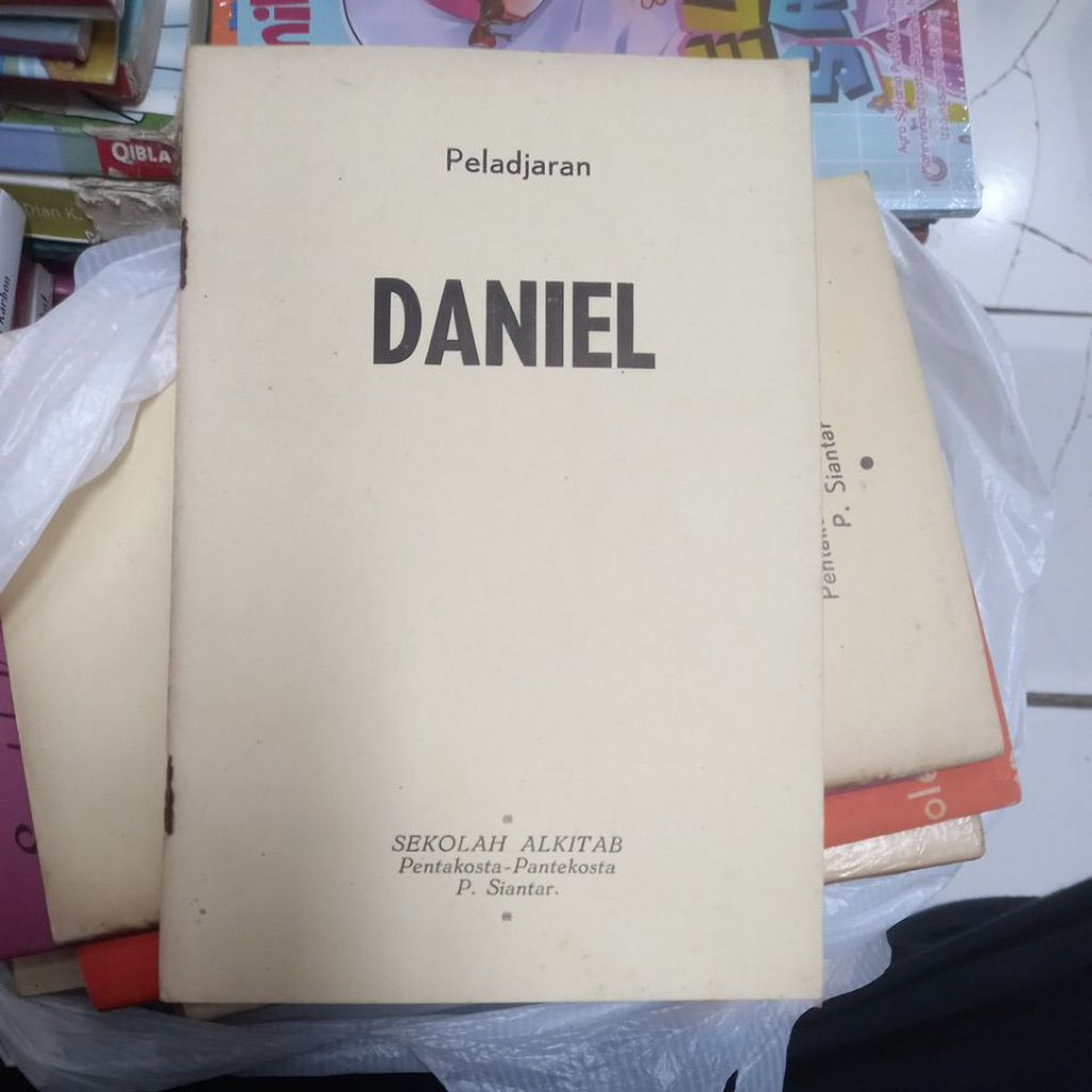 PELADJARAN DANIEL SEKOLAH ALKITAB