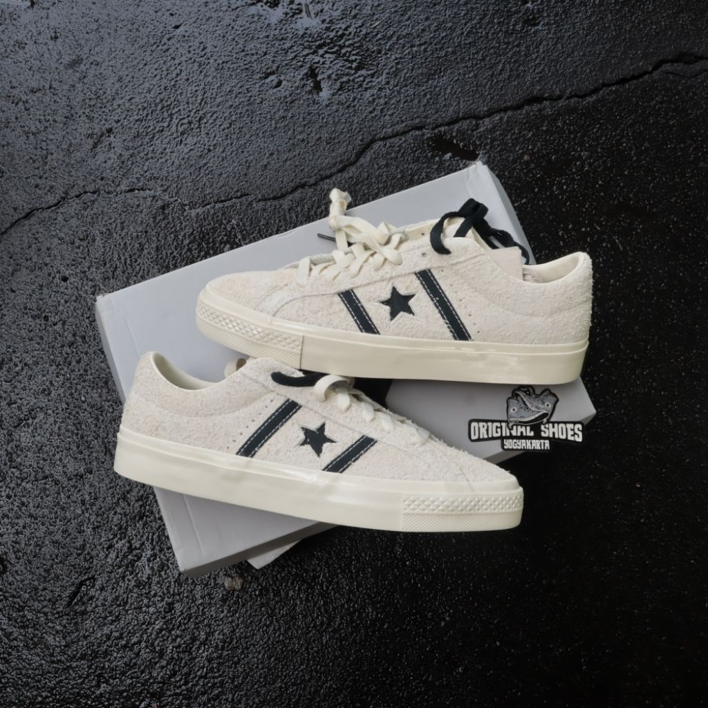 CONVERSE ONE STAR ACADEMY PRO SUEDE EGRET ORIGINAL RESMI