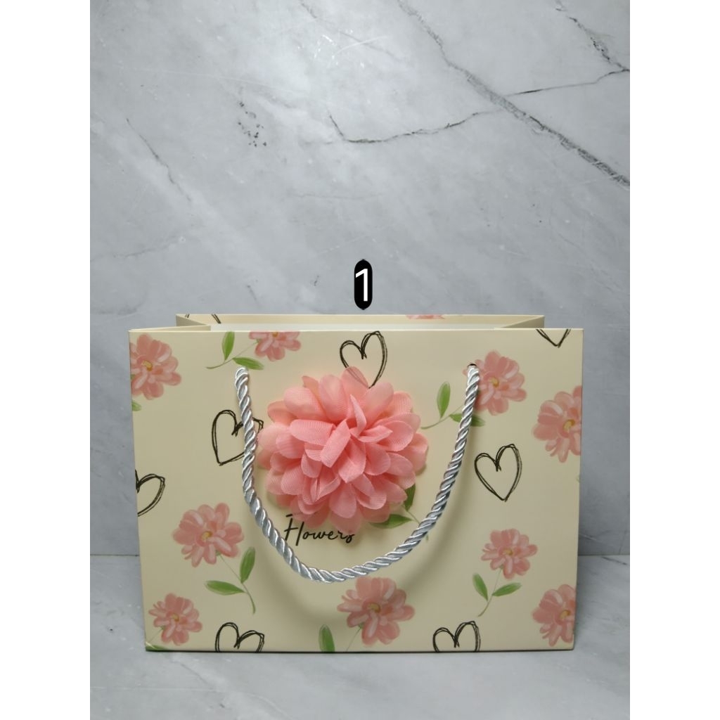 

PAPER BAG FANCY / TAS KADO ULANG TAHUN