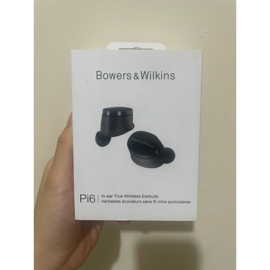 Bowers and Wilkins wireless bluetooth earbuds Pi6