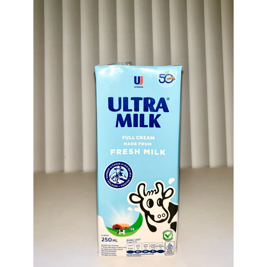 

ULTRA MILK SUSU UHT FULL CREAM