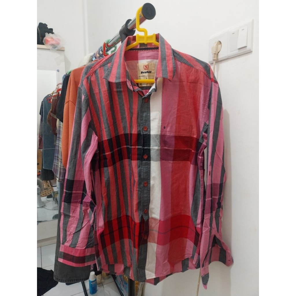 Kemeja Benhill Preloved