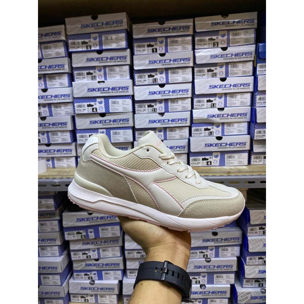 Sepatu Diadora original wanita/ Diadora Navis womens Sneakers shoes-beige