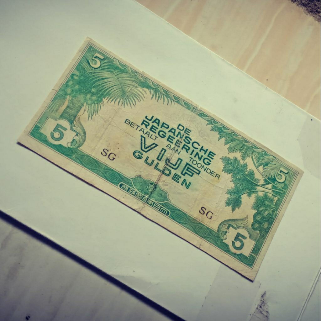 PROMO TAHUNN 1942 -1944 5 GULDEN ERA JEPANG KOLEKSI KERTAS KUNO BANYAK DICARI KOLEKTOR