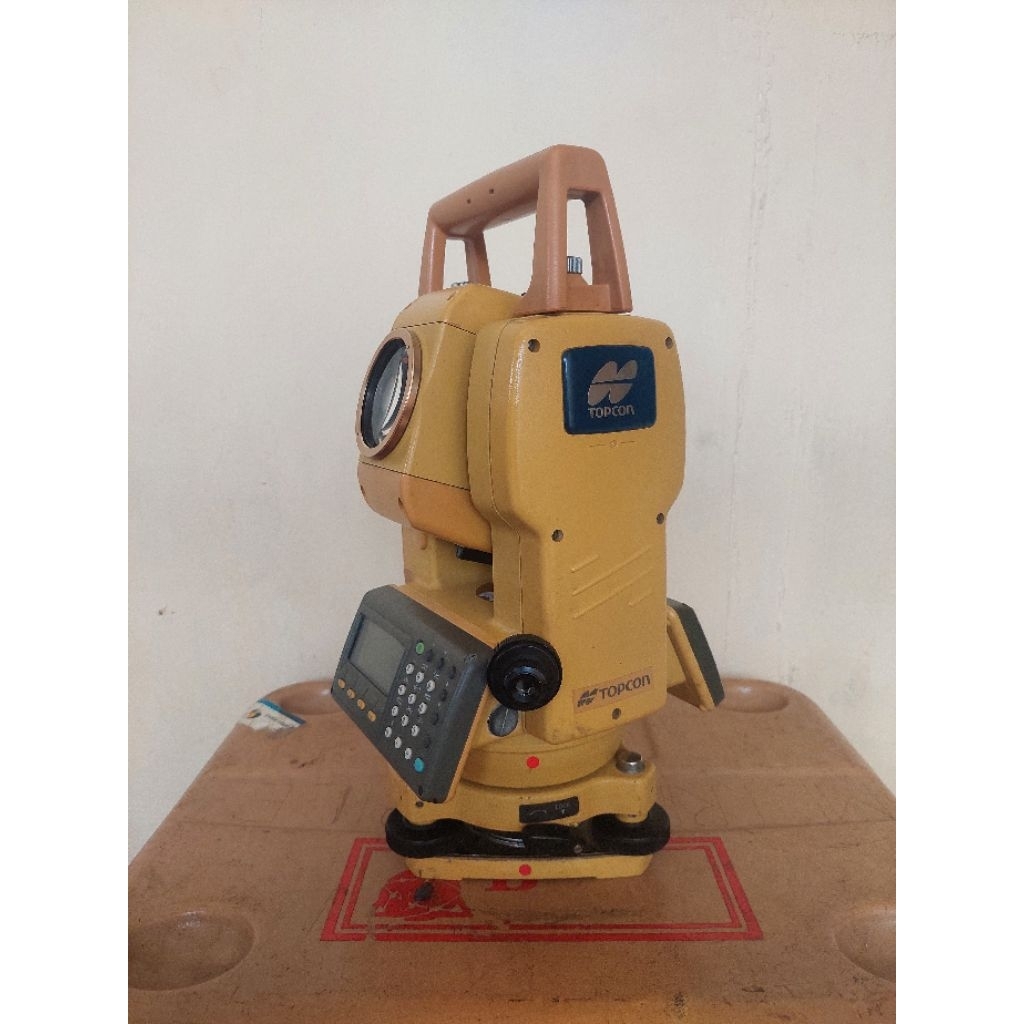 Total station topcon gts 235N bekas