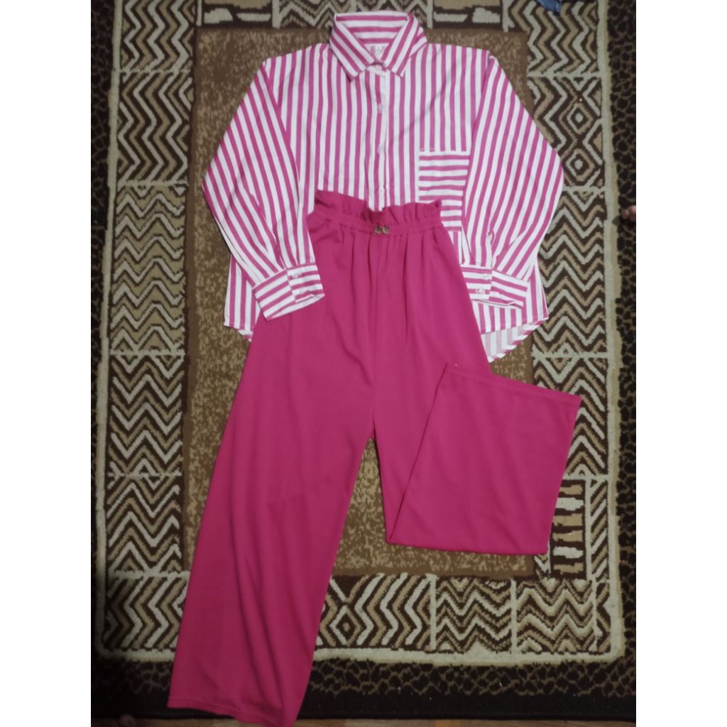 (PRELOVED) One set kemeja salur kulot fuschia wanita size XL