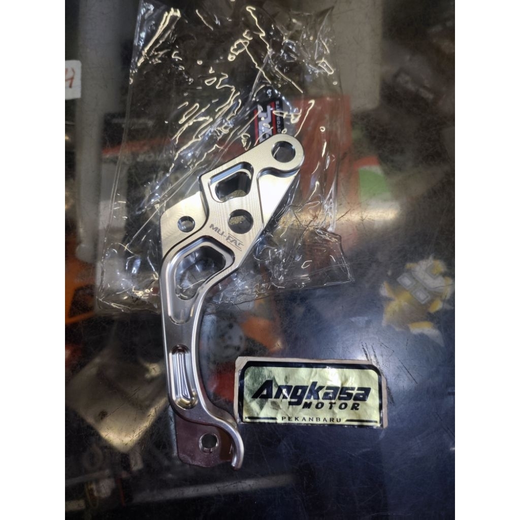 bracket kaliper brembo 4 piston mufac 260mm beat scoopy genio vario