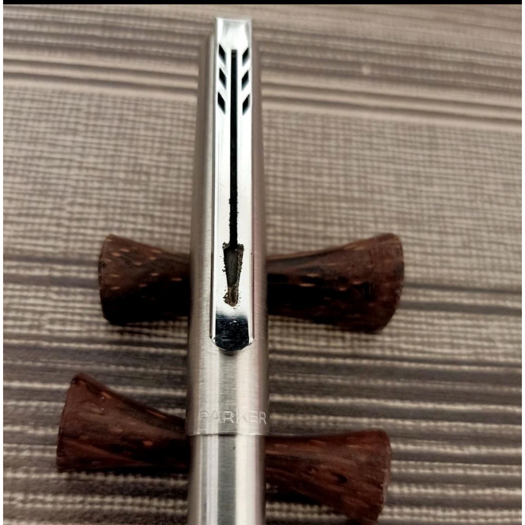 

Pulpen Parker made in France Preloved isi ulang refill