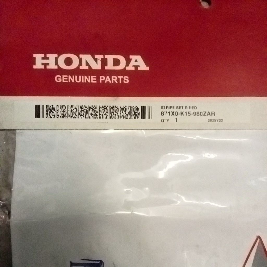 871X0K15980ZAR – STRIPE SET R RED, STIKER BODI SET KANAN MERAH CB 150R NEW ORI AHM