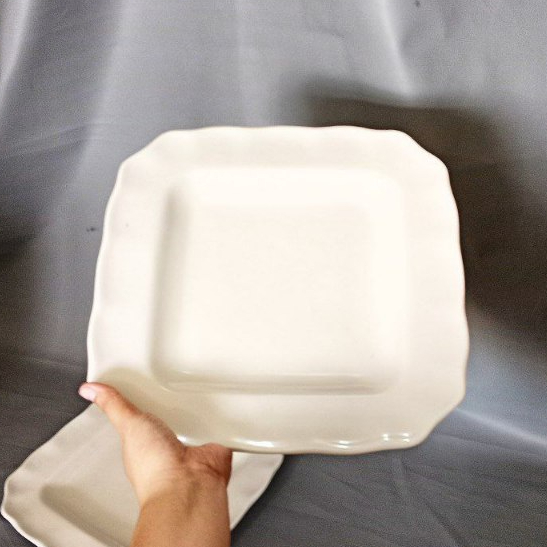 Piring Makan Kotak Keramik Cantik