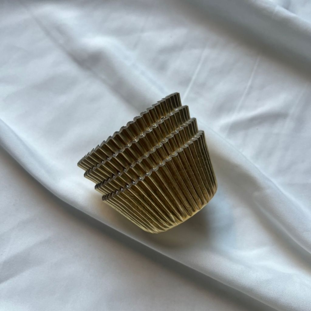 DIVA CUPCAKE CASE CUPCAKE LINER GOLD FOIL 100PCS