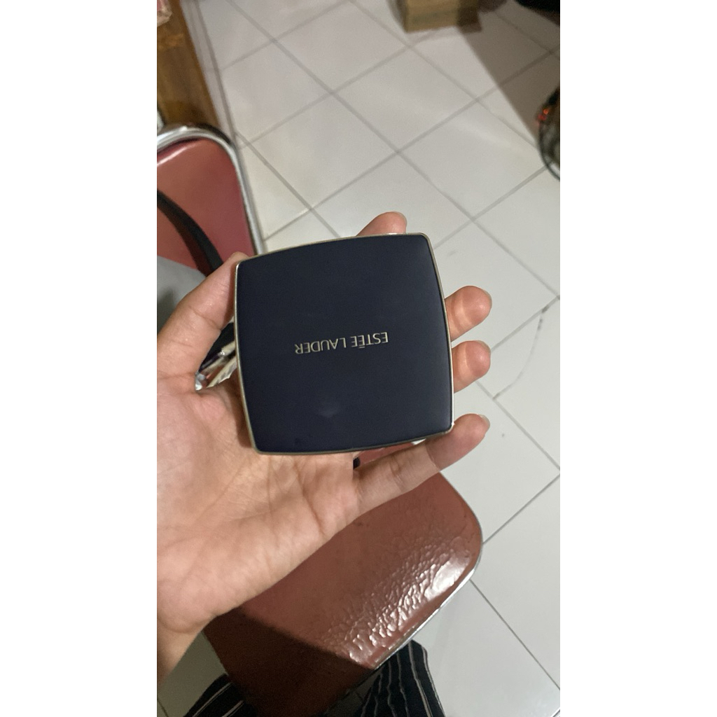 estee lauder cushion