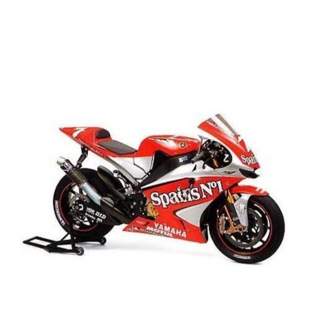TAMIYA 14100 YAMAHA YZR-M1'04