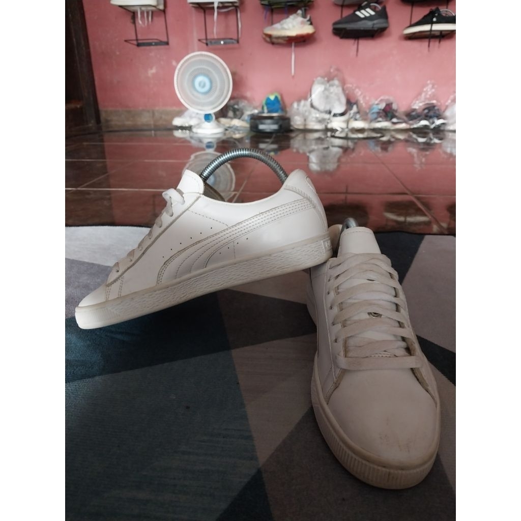 preloved sneakers wanita putih