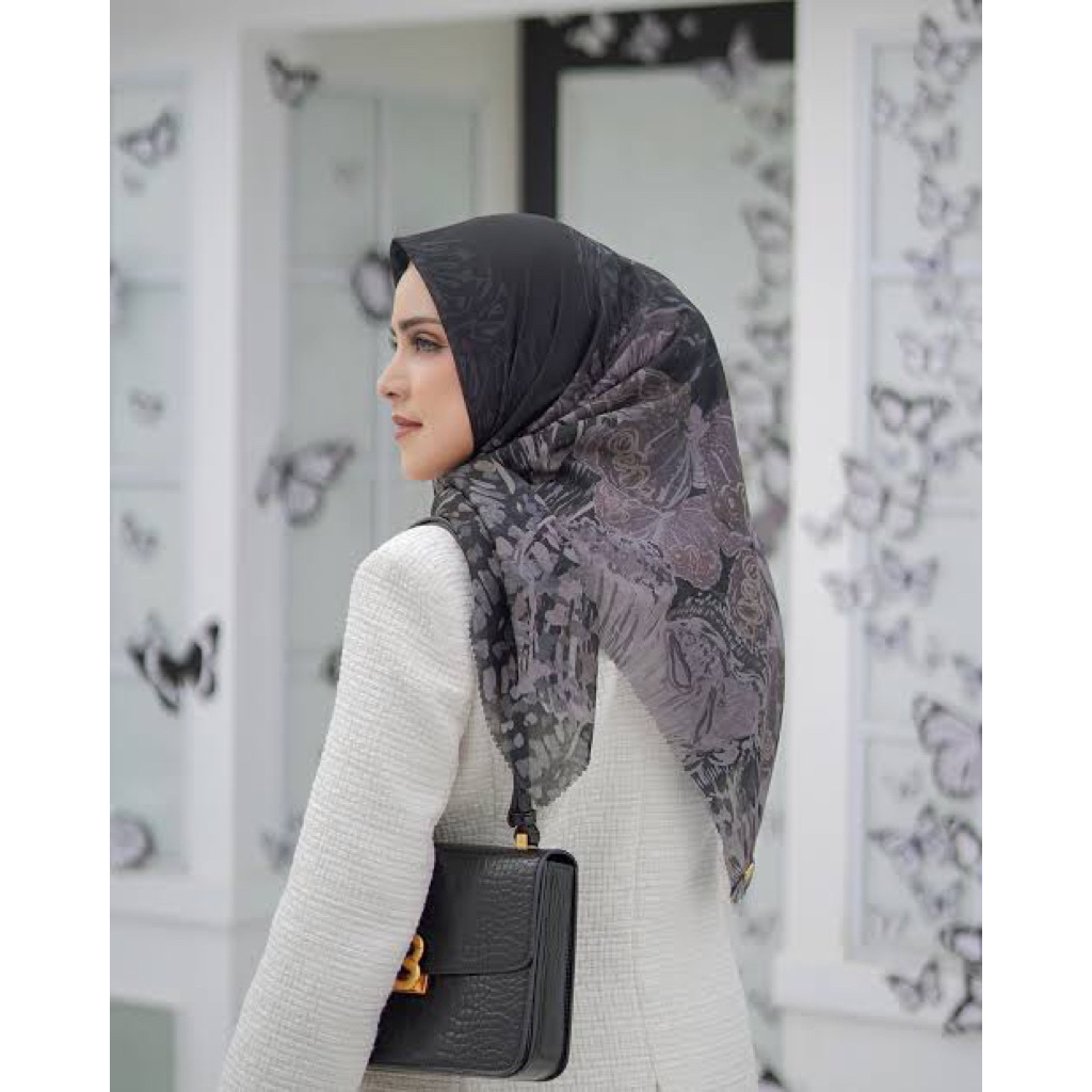 Buttonscarves Farsha Series Black New As Is