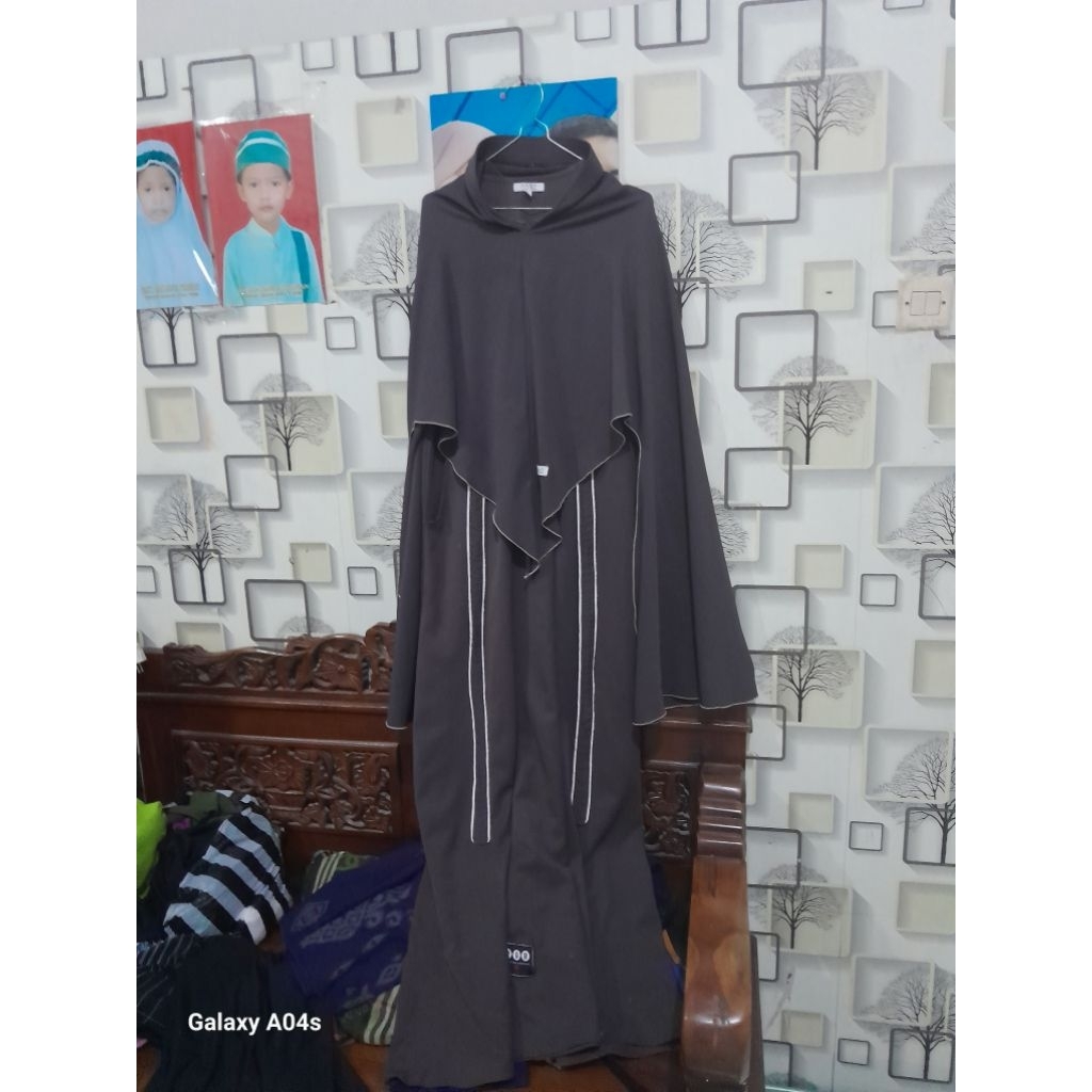 preloved  set gamis  dan hijab naqa id